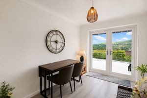 Dining Room- click for photo gallery